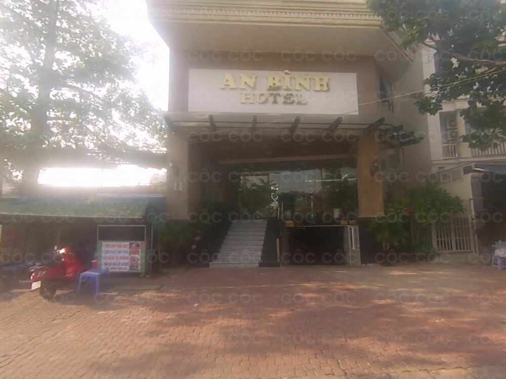 B  nh hotel 41  Tr   n Tr   ng Cung  T  n Thu   n     ng  Tp  H   